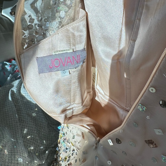 Jovani Sequin Embellished Cocktail Dress with Ruffle Sleeves - Size 0 - Picture 7 of 8